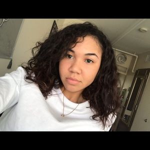 Meet your Posher, Aaniya